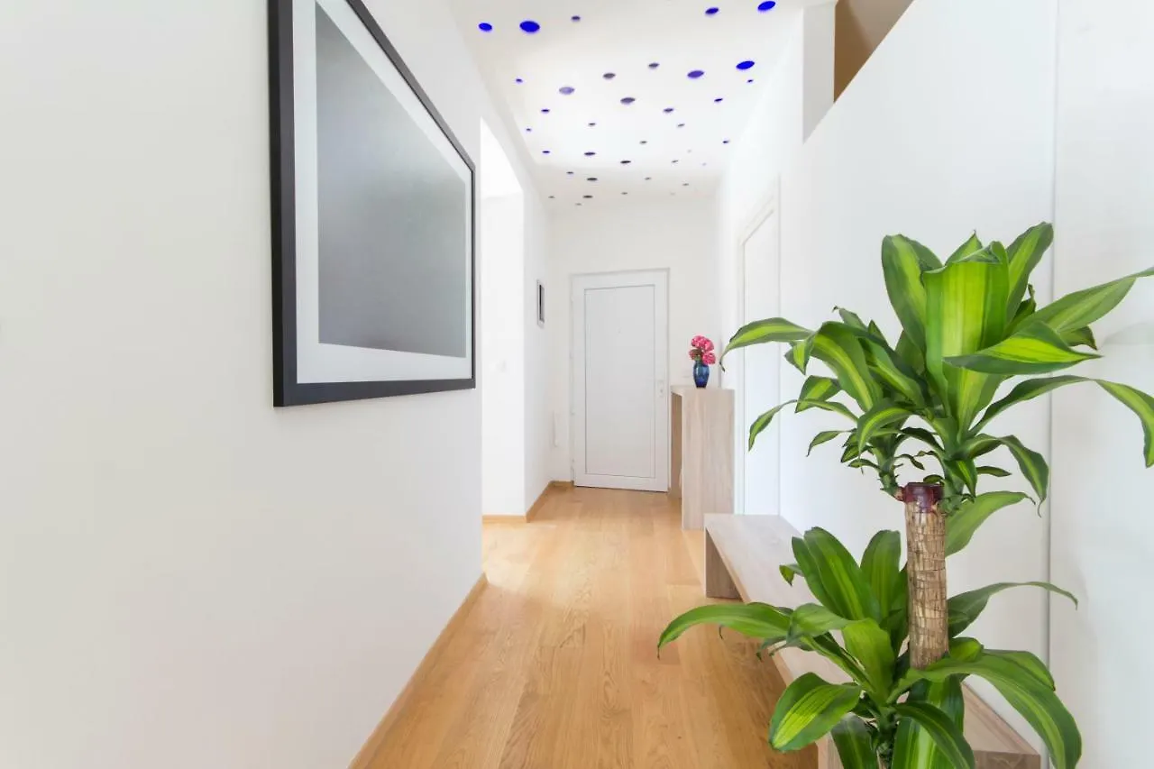 Appartment In Center With Parking Pula 0*,  Croatia